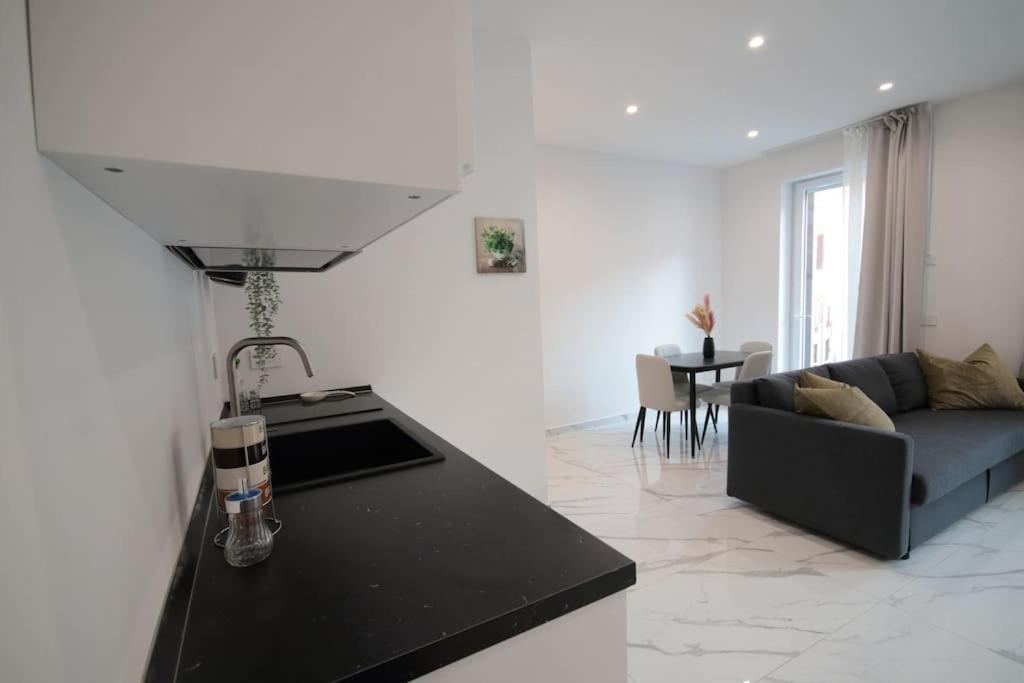 Chiaia Arcoleo House - Sofia Daire Napoli Dış mekan fotoğraf
